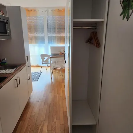 Myroom - Fair